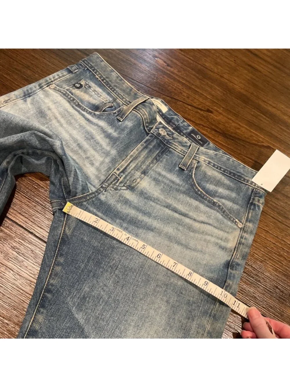 AG Matchbox Slim Straight Jean 32x34 Light Wash Dirty Distressed Grunge Sample